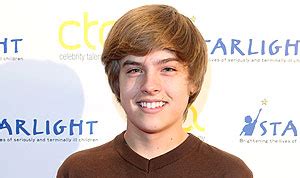 Dylan Sprouse Nude Photos Leak, Disney Star Confesses。